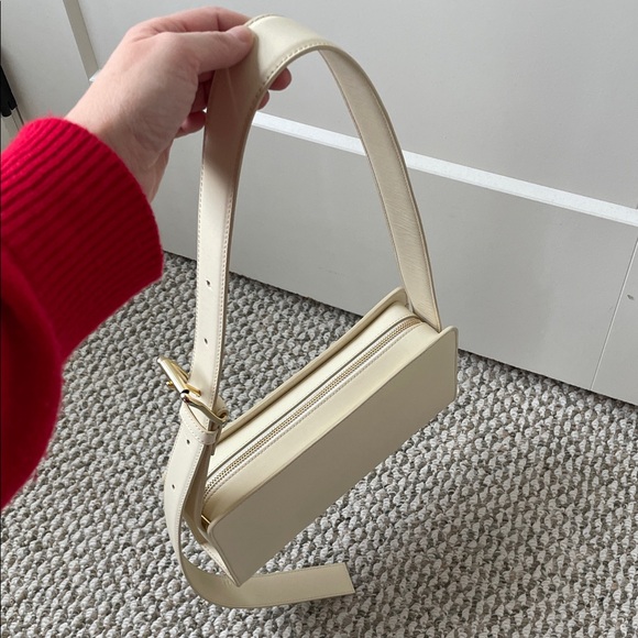 Arket Cream Women's Shoulder Bag - Picture 4 of 14